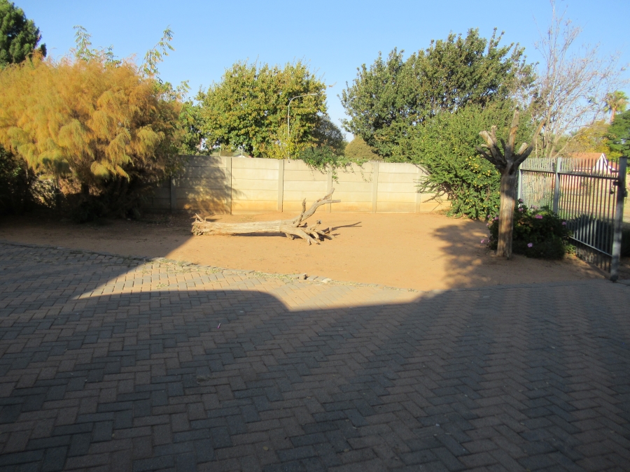 4 Bedroom Property for Sale in Riebeeckstad Free State